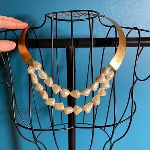 Elegant Gold and Cream Necklace